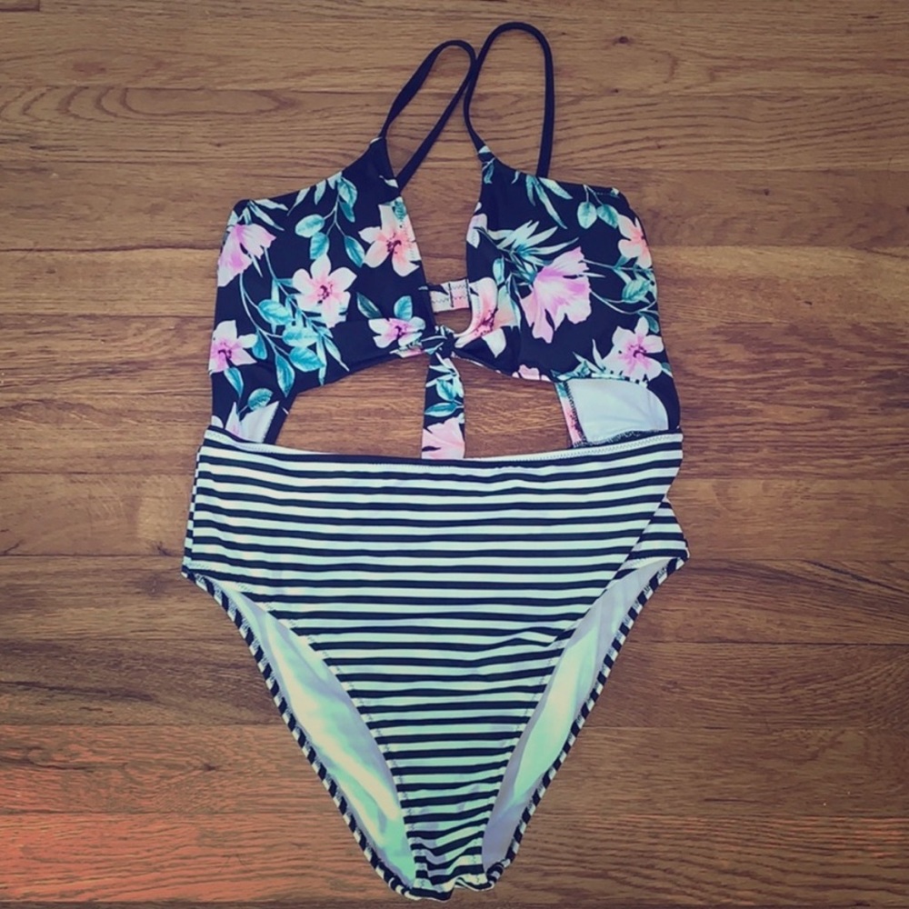 Victoria’s Secret PINK one piece swim